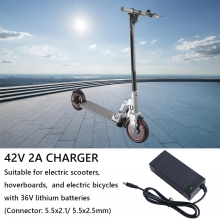 Cargador para Patinete Ecoxtrem Bison 800W,DC5.5X2.1,42V 2A,ALM039BISON